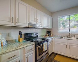 Gleneagle Apartments kitchen